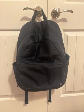 lululemon athletica | Bags | Lululemon Liftos Commuter Backpack 2l